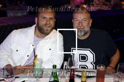 Amsterdam 31 mei 2022
Presentatie Dragshow bij the Harbour club .
Jeroen Kijk in de Vegte met zijn vriend