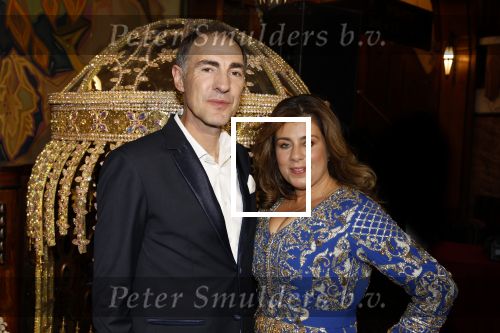 Amsterdam 30 mei 2022
Premiere Marokkaanse bruiloft in Tuschinski met oa als castleden Samouya Ahouaoui Walid Benmbarek Pip Pellens Liza Sips en Nabil Aouled Ayad in tuschinski.Johan Neijenhuis met partner
