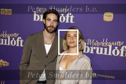 Amsterdam 30 mei 2022
Premiere Marokkaanse bruiloft in Tuschinski met oa als castleden Samouya Ahouaoui Walid Benmbarek Pip Pellens Liza Sips en Nabil Aouled Ayad in tuschinski. Jord Knotter met zijn vriendin Emma Hijnekamp