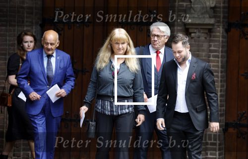 Laren 2 juni 2022
Begrafenis / dienst van Willibrord Frequin in de Sint Jansbasiliek in Laren . Karin Riethoven en Frank waals