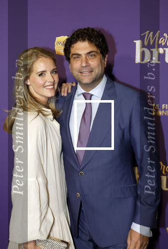 Amsterdam 30 mei 2022
Premiere Marokkaanse bruiloft in Tuschinski met oa als castleden Samouya Ahouaoui Walid Benmbarek Pip Pellens Liza Sips en Nabil Aouled Ayad in tuschinski. Liza Sips kwam met haar man Ralph Manheim