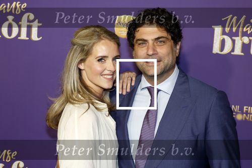 Amsterdam 30 mei 2022
Premiere Marokkaanse bruiloft in Tuschinski met oa als castleden Samouya Ahouaoui Walid Benmbarek Pip Pellens Liza Sips en Nabil Aouled Ayad in tuschinski. Liza Sips kwam met haar man Ralph Manheim