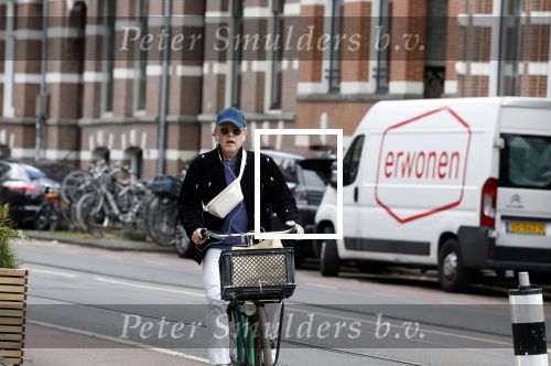 Amsterdam 27 mei 2022
Marc-Marie Huijbregtss op de fiets in Amsterdam zuid