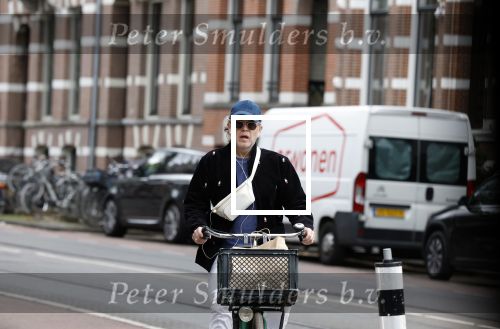 Amsterdam 27 mei 2022
Marc-Marie Huijbregtss op de fiets in Amsterdam zuid