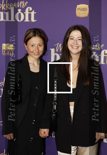 Amsterdam 30 mei 2022
Premiere Marokkaanse bruiloft in Tuschinski met oa als castleden Samouya Ahouaoui Walid Benmbarek Pip Pellens Liza Sips en Nabil Aouled Ayad in tuschinski.