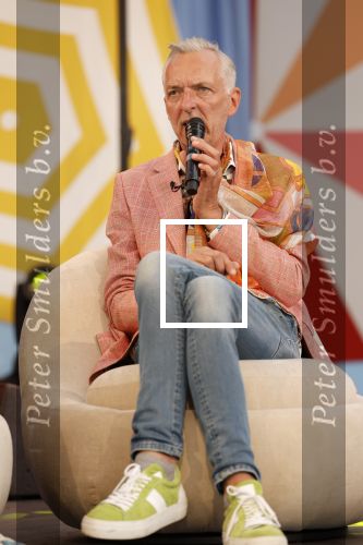 Vijfhuizen, 21 Mei 2022
25 jaar Libelle Zomerweek
met o.a. Martien Meiland, Erica Meiland, presentatrice Ebru Umar