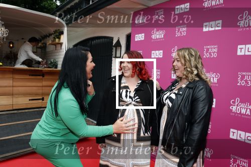 Huizen 25 mei 2022
Feestje ivm de nieuwe TLC serie van Louisa en Rowan op z\'n Gooisch. Louisa Janssen en haar man Rowan . Mathilde Keuter (zwanger) en haar zus Gerda Keuter