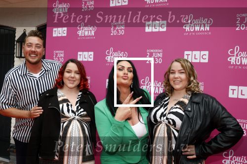 Huizen 25 mei 2022
Feestje ivm de nieuwe TLC serie van Louisa en Rowan op z\'n Gooisch. Louisa Janssen en haar man Rowan . Mathilde Keuter (zwanger) en haar zus Gerda Keuter