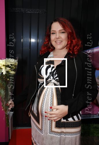 Huizen 25 mei 2022
Feestje ivm de nieuwe TLC serie van Louisa en Rowan op z\'n Gooisch. Louisa Janssen en haar man Rowan . Mathilde Keuter (zwanger) en haar zus Gerda Keuter
