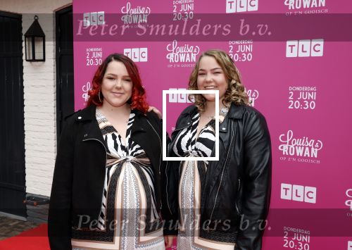 Huizen 25 mei 2022
Feestje ivm de nieuwe TLC serie van Louisa en Rowan op z\'n Gooisch. Louisa Janssen en haar man Rowan . Mathilde Keuter (zwanger) en haar zus Gerda Keuter