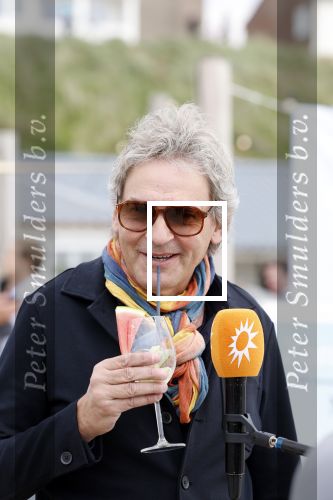 Zandvoort 31 mei 2022
Presentatie boek waar Matthijs v Nieuwkerk de mooiste verhalen voor uitgekozen heeft.