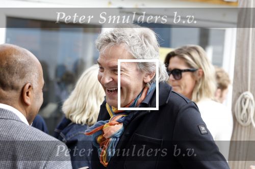 Zandvoort 31 mei 2022
Presentatie boek waar Matthijs v Nieuwkerk de mooiste verhalen voor uitgekozen heeft.