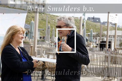 Zandvoort 31 mei 2022
Presentatie boek waar Matthijs v Nieuwkerk de mooiste verhalen voor uitgekozen heeft. 
Matthijs v Nieuwkerk en Karin Riethoven