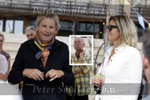 Zandvoort 31 mei 2022
Presentatie boek waar Matthijs v Nieuwkerk de mooiste verhalen voor uitgekozen heeft. 
Matthijs v Nieuwkerk met zijn vriendin Martha Riemsma