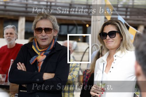 Zandvoort 31 mei 2022
Presentatie boek waar Matthijs v Nieuwkerk de mooiste verhalen voor uitgekozen heeft. 
Matthijs v Nieuwkerk met zijn vriendin Martha Riemsma