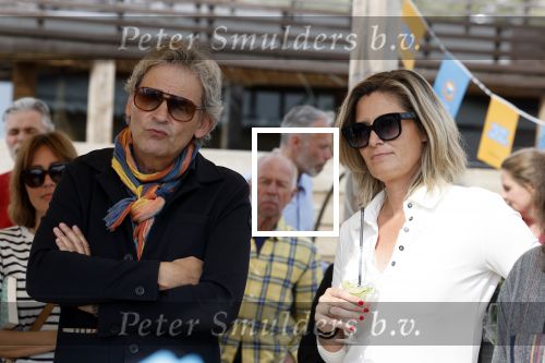Zandvoort 31 mei 2022
Presentatie boek waar Matthijs v Nieuwkerk de mooiste verhalen voor uitgekozen heeft. 
Matthijs v Nieuwkerk met zijn vriendin Martha Riemsma