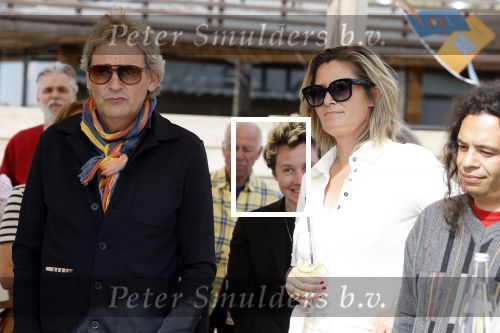 Zandvoort 31 mei 2022
Presentatie boek waar Matthijs v Nieuwkerk de mooiste verhalen voor uitgekozen heeft. 
Matthijs v Nieuwkerk met zijn vriendin Martha Riemsma