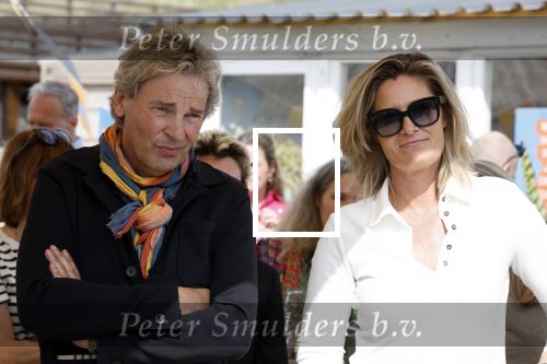 Zandvoort 31 mei 2022
Presentatie boek waar Matthijs v Nieuwkerk de mooiste verhalen voor uitgekozen heeft. 
Matthijs v Nieuwkerk met zijn vriendin Martha Riemsma