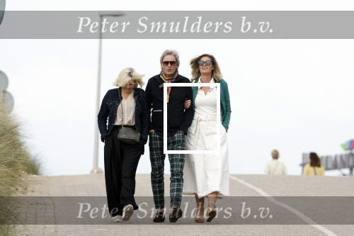 Zandvoort 31 mei 2022
Presentatie boek waar Matthijs v Nieuwkerk de mooiste verhalen voor uitgekozen heeft. 
Matthijs v Nieuwkerk met zijn vriendin Martha Riemsma