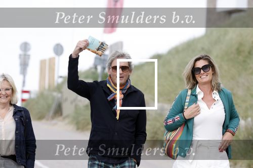 Zandvoort 31 mei 2022
Presentatie boek waar Matthijs v Nieuwkerk de mooiste verhalen voor uitgekozen heeft. 
Matthijs v Nieuwkerk met zijn vriendin Martha Riemsma