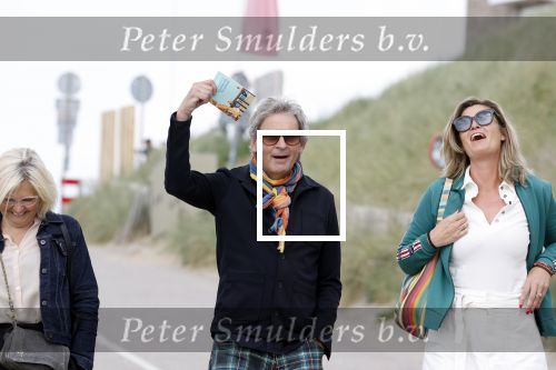 Zandvoort 31 mei 2022
Presentatie boek waar Matthijs v Nieuwkerk de mooiste verhalen voor uitgekozen heeft. 
Matthijs v Nieuwkerk met zijn vriendin Martha Riemsma