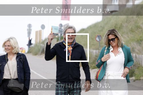 Zandvoort 31 mei 2022
Presentatie boek waar Matthijs v Nieuwkerk de mooiste verhalen voor uitgekozen heeft. 
Matthijs v Nieuwkerk met zijn vriendin Martha Riemsma
