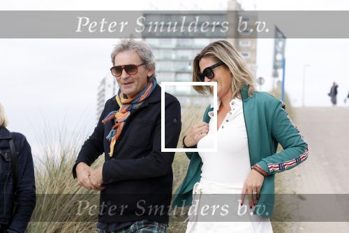 Zandvoort 31 mei 2022
Presentatie boek waar Matthijs v Nieuwkerk de mooiste verhalen voor uitgekozen heeft. 
Matthijs v Nieuwkerk met zijn vriendin Martha Riemsma