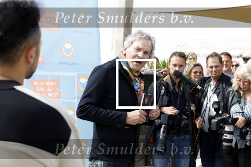 Zandvoort 31 mei 2022
Presentatie boek waar Matthijs v Nieuwkerk de mooiste verhalen voor uitgekozen heeft. 
Ozcan Akyol en Matthijs v Nieuwkerk