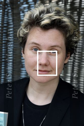 Zandvoort 31 mei 2022
Presentatie boek waar Matthijs v Nieuwkerk de mooiste verhalen voor uitgekozen heeft.  oa Heleen v Royen heeft een verhaal geschreven.  Helleen kwam met haar partner Bart meeldijk. Matthijs kwam met zijn vriendin Martha Riemsma. Ozcan Akyol  (Eus) gaf Matthijs het eerste boek.