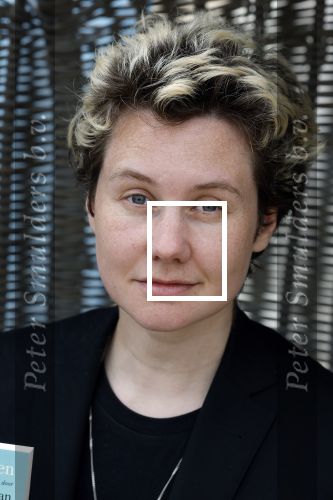 Zandvoort 31 mei 2022
Presentatie boek waar Matthijs v Nieuwkerk de mooiste verhalen voor uitgekozen heeft.  oa Heleen v Royen heeft een verhaal geschreven.  Helleen kwam met haar partner Bart meeldijk. Matthijs kwam met zijn vriendin Martha Riemsma. Ozcan Akyol  (Eus) gaf Matthijs het eerste boek.