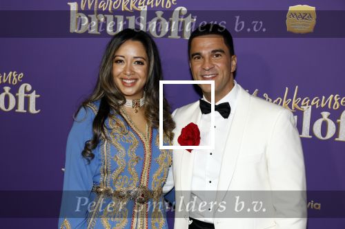 Amsterdam 30 mei 2022
Premiere Marokkaanse bruiloft in Tuschinski met oa als castleden Samouya Ahouaoui Walid Benmbarek Pip Pellens Liza Sips en Nabil Aouled Ayad in tuschinski. Nabil Aouled Ayad