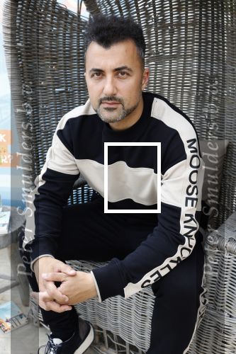 Zandvoort 31 mei 2022
Presentatie boek waar Matthijs v Nieuwkerk de mooiste verhalen voor uitgekozen heeft. 
Ozcan Akyol