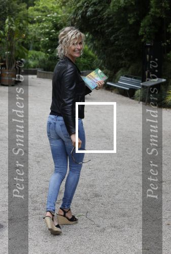 Amsterdam 25 mei 2022
Boekpresentatie Elle v Rijn Marion Pauw   Roos Schlikker en Femmetje de Wind . Patricia Snel