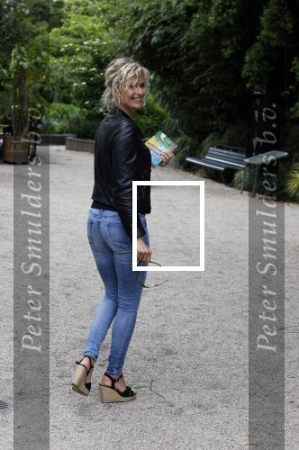 Amsterdam 25 mei 2022
Boekpresentatie Elle v Rijn Marion Pauw   Roos Schlikker en Femmetje de Wind . Patricia Snel