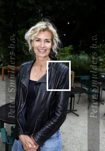 Amsterdam 25 mei 2022
Boekpresentatie Elle v Rijn Marion Pauw   Roos Schlikker en Femmetje de Wind . Patricia Snel