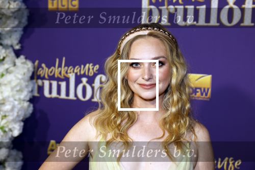 Amsterdam 30 mei 2022
Premiere Marokkaanse bruiloft in Tuschinski met oa als castleden Samouya Ahouaoui Walid Benmbarek Pip  Pellens Liza Sips en Nabil Aouled Ayad in tuschinski. Pip kwam met haar man Pim Wessels