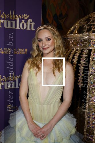 Amsterdam 30 mei 2022
Premiere Marokkaanse bruiloft in Tuschinski met oa als castleden Samouya Ahouaoui Walid Benmbarek Pip  Pellens Liza Sips en Nabil Aouled Ayad in tuschinski. Pip kwam met haar man Pim Wessels