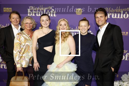 Amsterdam 30 mei 2022
Premiere Marokkaanse bruiloft in Tuschinski met oa als castleden Samouya Ahouaoui Walid Benmbarek Pip  Pellens Liza Sips en Nabil Aouled Ayad in tuschinski. Pip kwam met haar man Pim Wessels