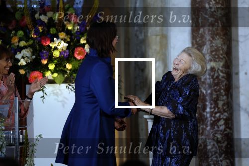 Amsterdam 9 juni 2022
Prinses Beatrix bij uitreiking van de zilveren Anjers in het paleis op de dam .