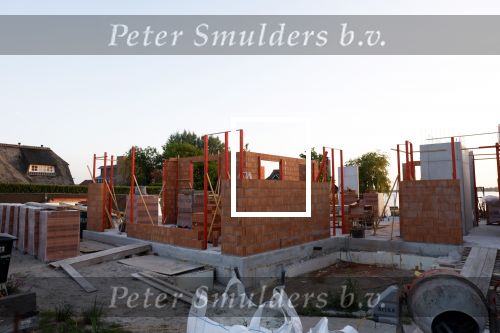 Breukeleveen 14 mei 2022
Ze zijn eindelijk begonnen met de bouw van de nieuwe villa / huis van Prinses Mabel aan de Loosdrechtse plassen.