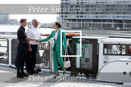 Amsterdam 7 juni 2022
Prinses Victoria van Zweden op bezoek in Amsterdam . Ze maakt een boot tocht over de grachten.