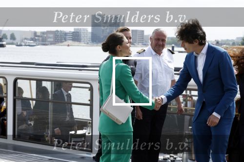 Amsterdam 7 juni 2022
Prinses Victoria van Zweden op bezoek in Amsterdam . Ze maakt een boot tocht over de grachten.