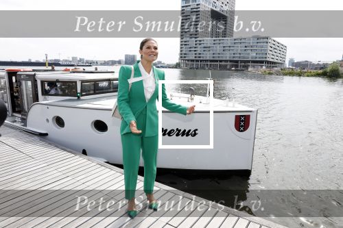 Amsterdam 7 juni 2022
Prinses Victoria van Zweden op bezoek in Amsterdam . Ze maakt een boot tocht over de grachten.