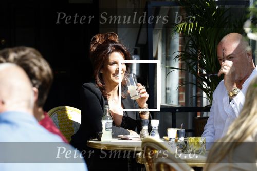 Amsterdam 14 mei 2022
Rachel Hazes en Big Willem v Boxtel op terras bij de joffers