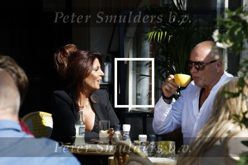 Amsterdam 14 mei 2022
Rachel Hazes en Big Willem v Boxtel op terras bij de joffers