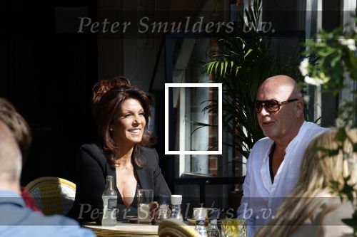 Amsterdam 14 mei 2022
Rachel Hazes en Big Willem v Boxtel op terras bij de joffers