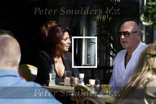 Amsterdam 14 mei 2022
Rachel Hazes en Big Willem v Boxtel op terras bij de joffers