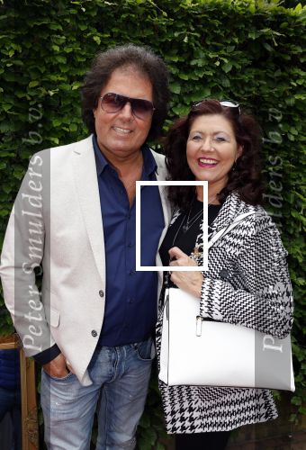 Huizen 25 mei 2022
Feestje ivm de nieuwe TLC serie van Louisa en Rowan op z\'n Gooisch. Louisa Janssen en haar man Rowan . Rene leblanc met zijn vrouw Jolanda