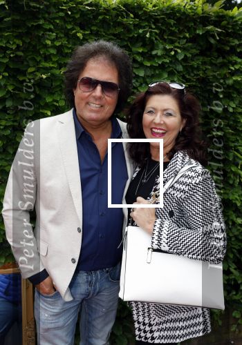 Huizen 25 mei 2022
Feestje ivm de nieuwe TLC serie van Louisa en Rowan op z\'n Gooisch. Louisa Janssen en haar man Rowan . Rene leblanc met zijn vrouw Jolanda