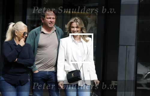 Amsterdam 30 mei 2022
Robert leroy met zijn vriendin / verloofde Jamie de Boer op de pc hooftstraat